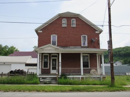 412 Jackson St, Garrett, PA, 15542-8220 | Card Image