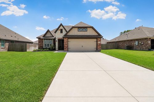 7907 Putter Place Ct, Navasota, TX, 77868-2225 | Card Image