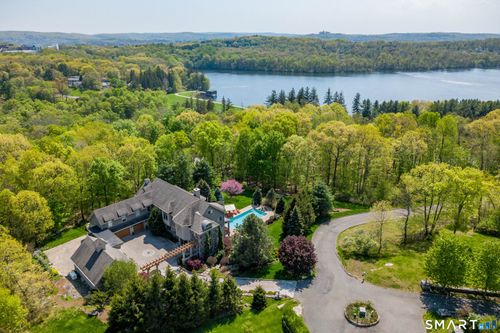 49 Middle River Rd, Danbury, CT, 06811-4315 | Card Image
