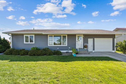 307 8th St, Van Horne, IA, 52346-9742 | Card Image