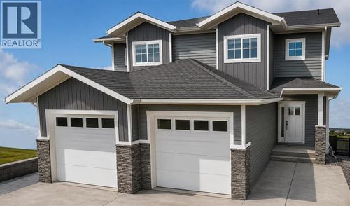37 Gray Close, Sylvan Lake, AB, T4S0W4 | Card Image