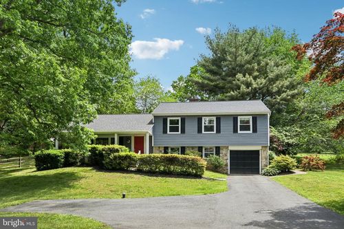 26 E Knowlton Rd, MEDIA, PA, 19063-4927 | Card Image