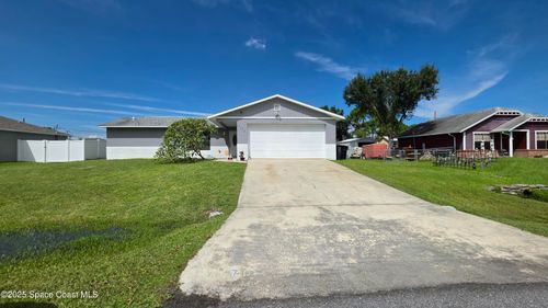 2070 Waverly Ave Se, Palm Bay, FL, 32909-5933 | Card Image