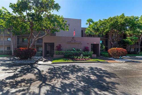 7247-7247 Ashmont Cir, Tamarac, FL, 33321-7881 | Card Image