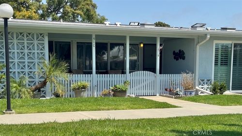 apt-51c-13140 Del Monte Dr, Seal Beach, CA, 90740-4341 | Card Image