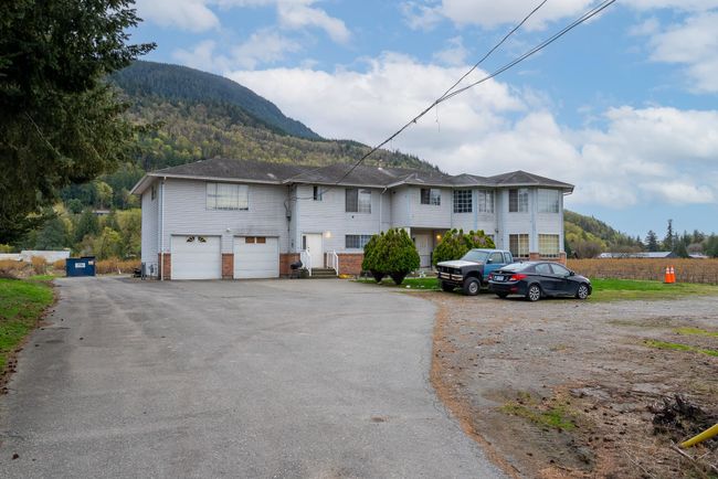 43830 Duncan Road, House other with 8 bedrooms, 5 bathrooms and null parking in Yarrow BC | Image 20