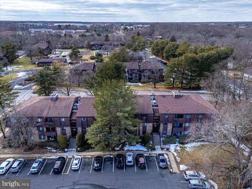 934 Woodmill Dr, East Windsor, NJ, 08512-2519 | Card Image