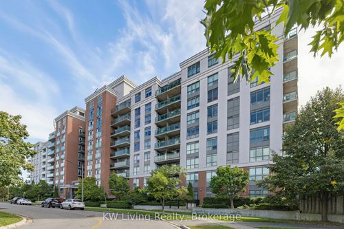 819-120 Dallimore Cir, North York, ON, M3C4J1 | Card Image