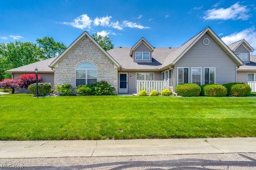 1055 Scottwood Pl Ne, Massillon, OH, 44646-5303 | Card Image