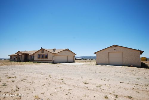3555 W Big Chino Rd, Paulden, AZ, 86334 | Card Image