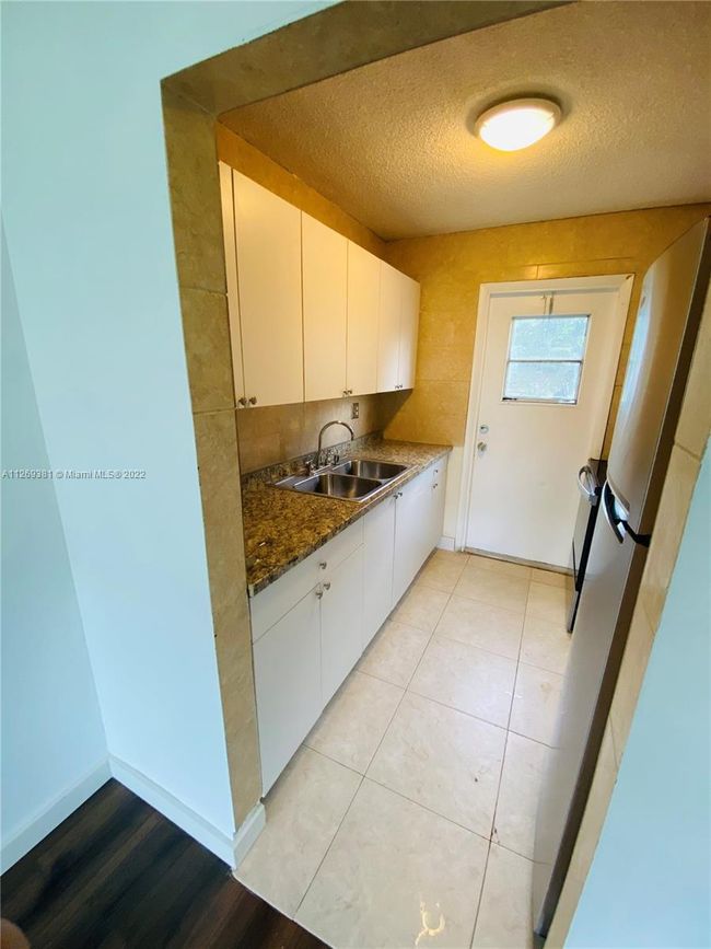APT-106 - 6191 Sw 37 Th St, Condo with 2 bedrooms, 2 bathrooms and null parking in Davie FL | Image 9