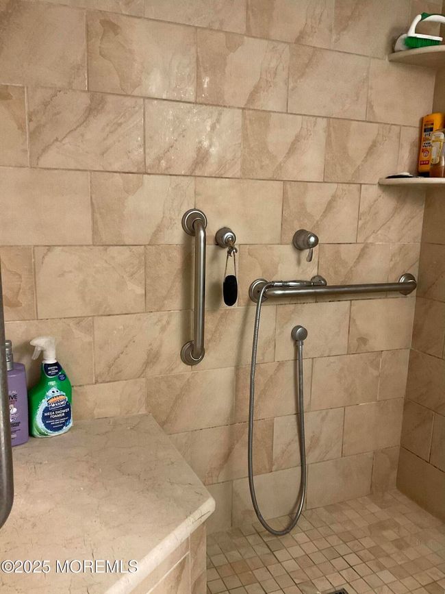 41 Fennec Ct, Condo with 2 bedrooms, 2 bathrooms and null parking in Tinton Falls NJ | Image 10