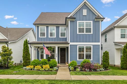 226 Southmen Ln, Spring Hill, TN, 37174-4103 | Card Image