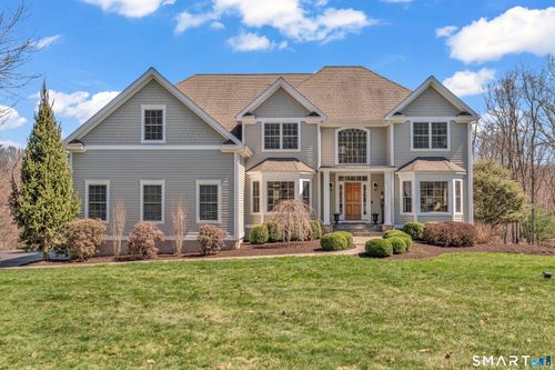 2 Somerset Ln, Sandy Hook, CT, 06482-1585 | Card Image