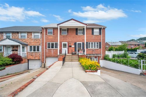 239 66th Ave, Douglaston, NY, 11362 | Card Image