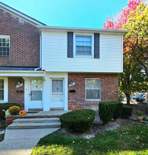 22980 Gary Lane, St Clair Shores, MI, 48080 | Card Image