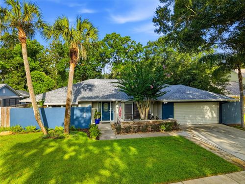 15908 Hampton Village Dr, Tampa, FL, 33618-1641 | Card Image