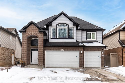 6544 Sam Iorfida Dr, Niagara Falls, ON, L2G0H7 | Card Image