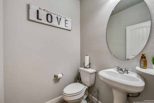 7939 Blackhawk Pass, House other with 4 bedrooms, 4 bathrooms and null parking in San Antonio TX | Image 5
