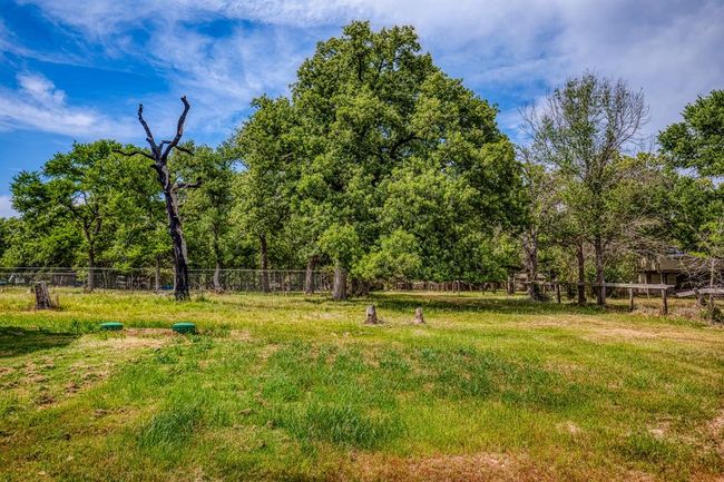 5200 Schulenberg Ln, House other with 3 bedrooms, 2 bathrooms and null parking in Burton TX | Image 10