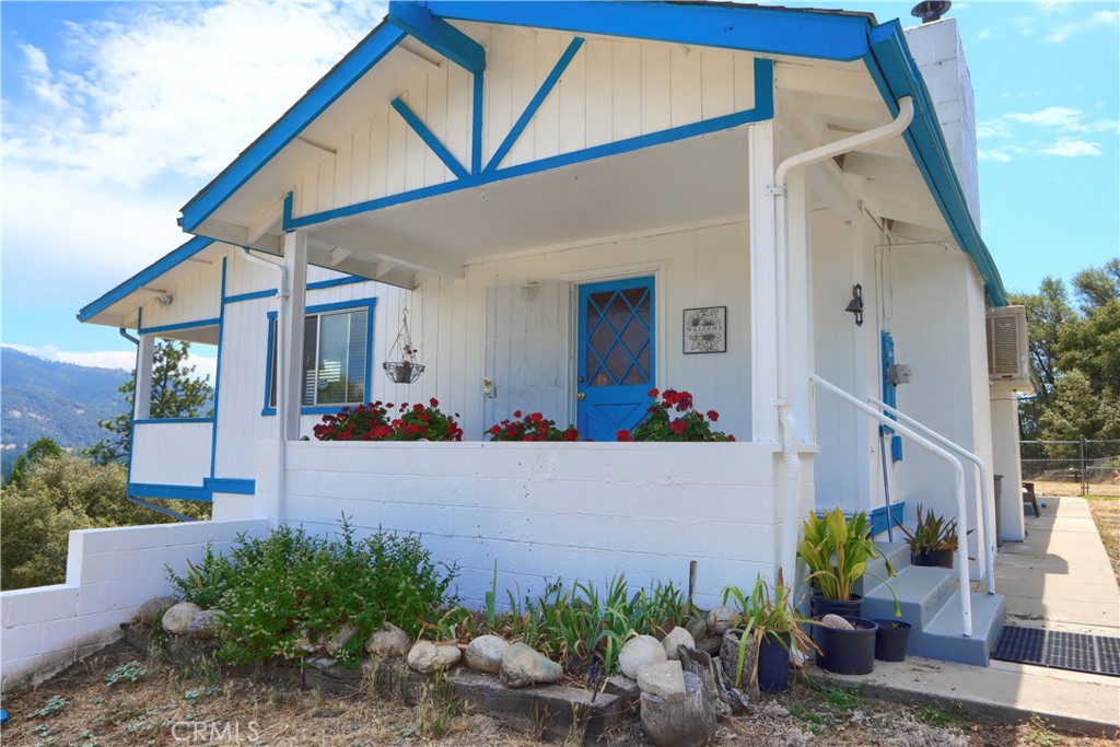 Residential in Mariposa 5