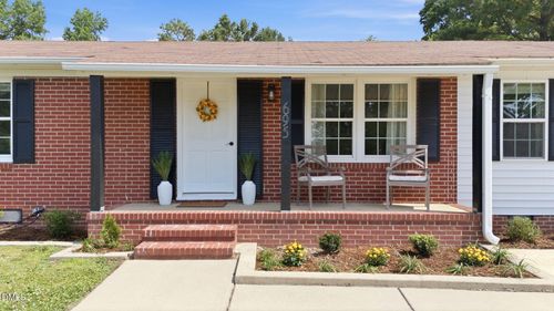 695 Old Route 22, Kenly, NC, 27542-8263 | Card Image