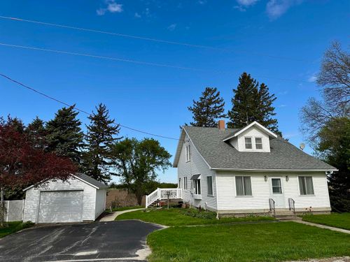 3357 Locust Rd, Decorah, IA, 52101-7439 | Card Image