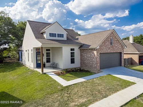 202 Student Ln, Lafayette, LA, 70508-6922 | Card Image
