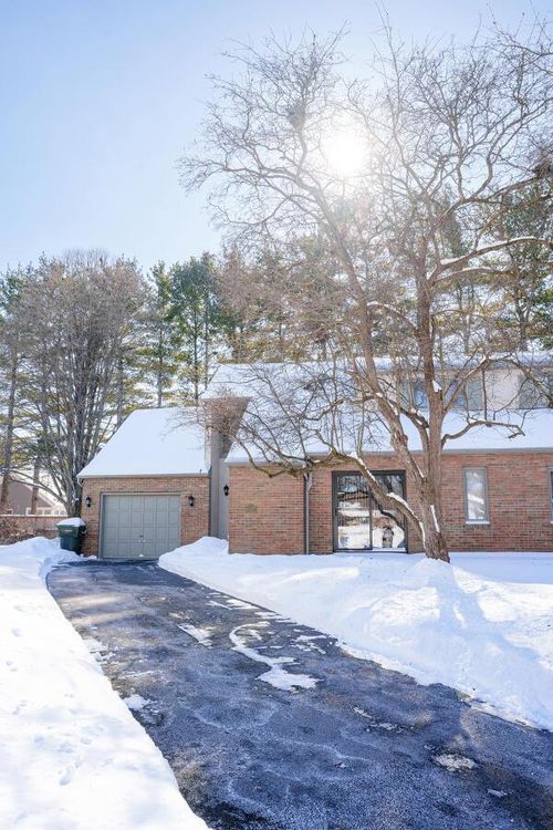 6326 Tamworth Ct, Dublin, OH, 43017-1739 | Card Image