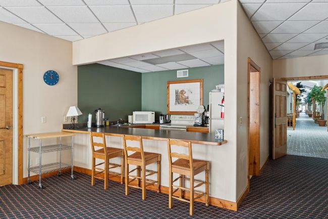Common Area Kitchen | Image 27