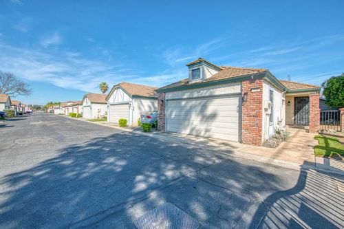 595 Quill Lane, Clovis, CA, 93612 | Card Image