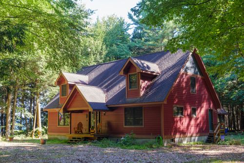 3388 Essex Rd, Willsboro, NY, 12996-4915 | Card Image