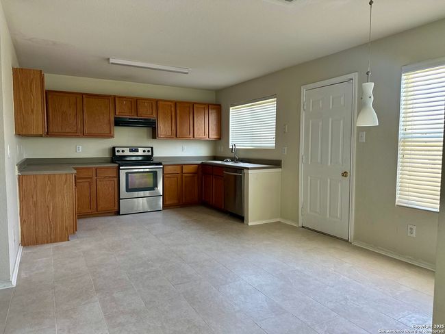 1660 Spice Spg, House other with 4 bedrooms, 3 bathrooms and null parking in San Antonio TX | Image 6