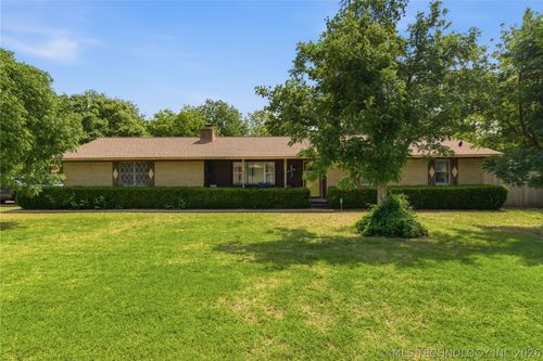 411 Forest St, Jenks, OK, 74037-2720 | Card Image