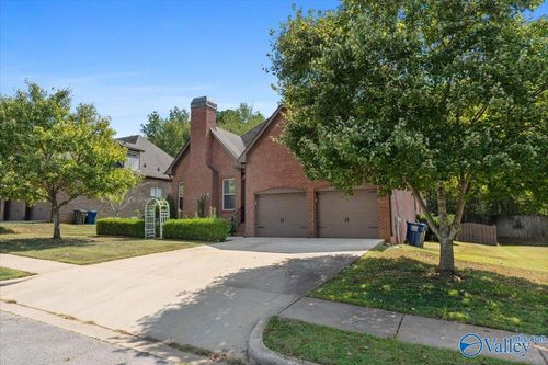 137 Spotted Fawn Rd, Madison, AL, 35758-6122 | Card Image