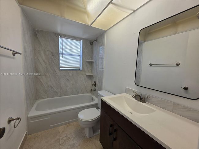 4204 - 1830 Sw 81 St Ave, Condo with 2 bedrooms, 2 bathrooms and null parking in North Lauderdale FL | Image 21