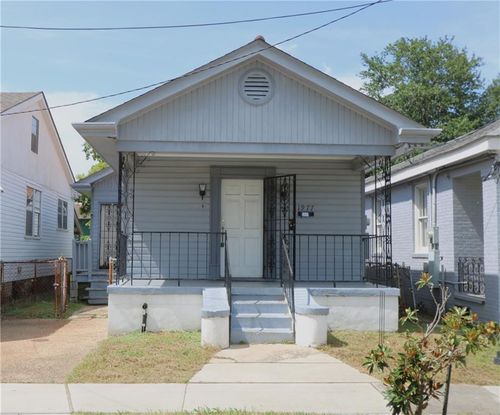 1977 Law St, New Orleans, LA, 70119-1342 | Card Image