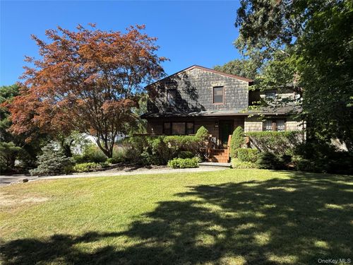 17 Gull Dip Rd, Ridge, NY, 11961-2980 | Card Image