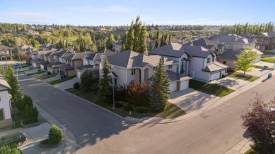 4765 Hamptons Way Nw, House detached with 5 bedrooms, 3 bathrooms and 4 parking in Calgary AB | Image 2