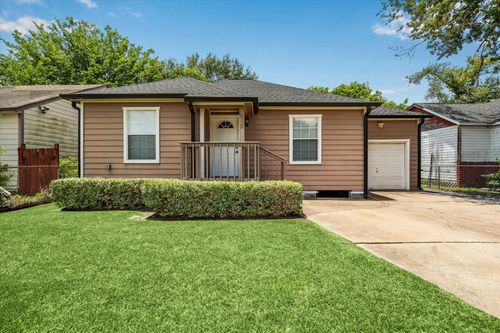 910 Hahlo St, Houston, TX, 77020-6704 | Card Image