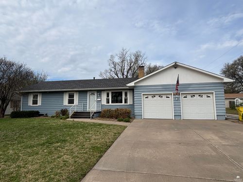 104 N Jefferson St, Abilene, KS, 67410-3522 | Card Image