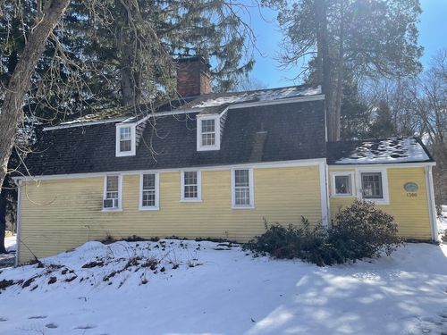 1300 Middle Rd, East Greenwich, RI, 02818-1681 | Card Image