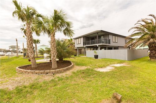 16631 Trinidad Way, Galveston, TX, 77554 | Card Image