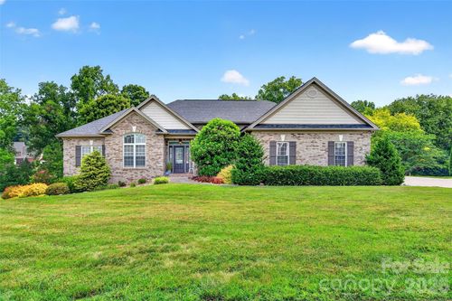 1136 Fox Chase Dr, Newton, NC, 28658-8011 | Card Image