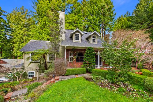 812 Diamond Dr, Arcata, CA, 95521-8212 | Card Image