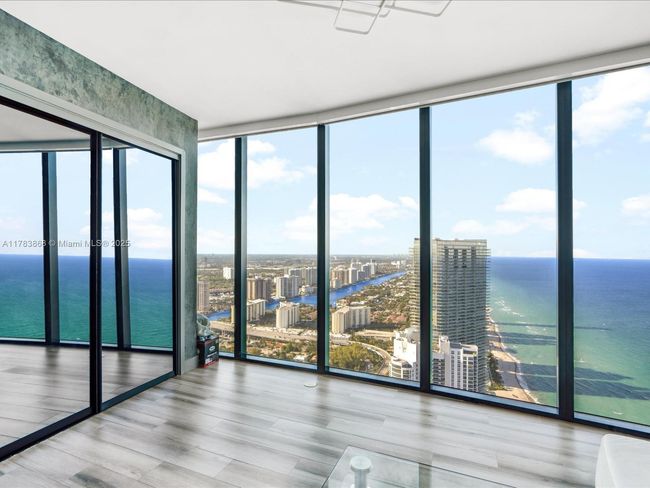 APT-5505 - 18555 Collins Ave, Condo with 3 bedrooms, 5 bathrooms and null parking in Sunny Isles Beach FL | Image 33