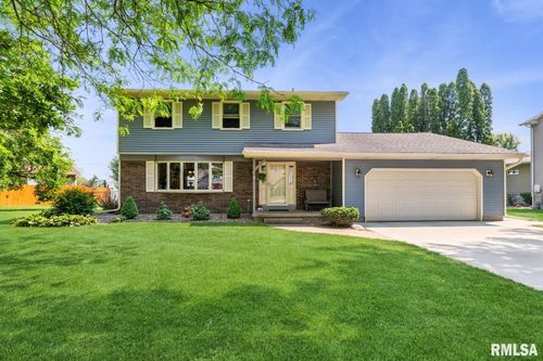 229 Cragmor Dr, Clinton, IA, 52732-1339 | Card Image