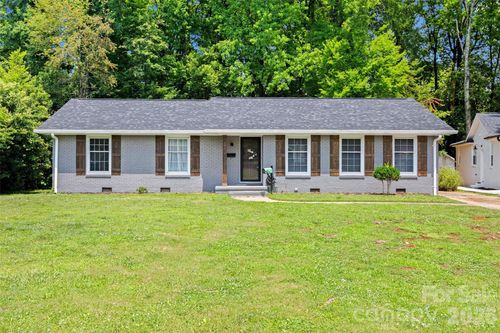 5731 Brookhaven Rd, Charlotte, NC, 28210-3807 | Card Image