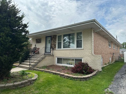 7942 Nagle Avenue, Burbank, IL, 60459 | Card Image
