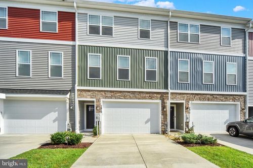 7819 Wolf Run Ln, Severn, MD, 21144-1976 | Card Image